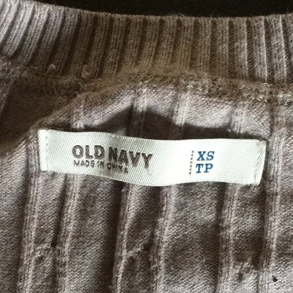 Old Navy cable long sleeve - Picture 2 of 3